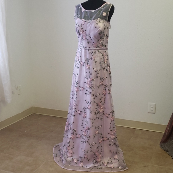 Cinderella Dresses & Skirts - Plus Size👀 Lavender Floral Overlay Dress 2XL